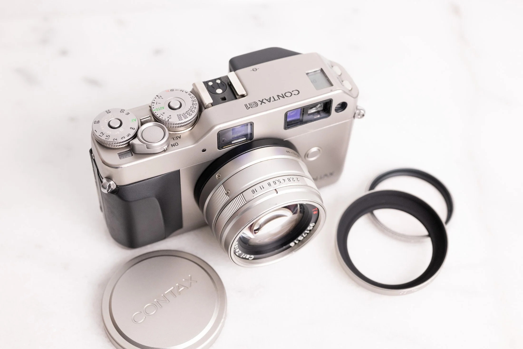 Contax G1 35mm Film Rangefinder Camera With Carl Zeiss Planar 45mm